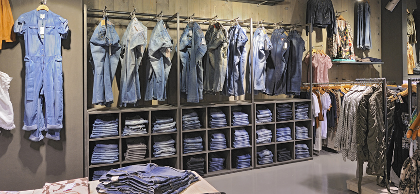 Centro House of Jeans, NL - 