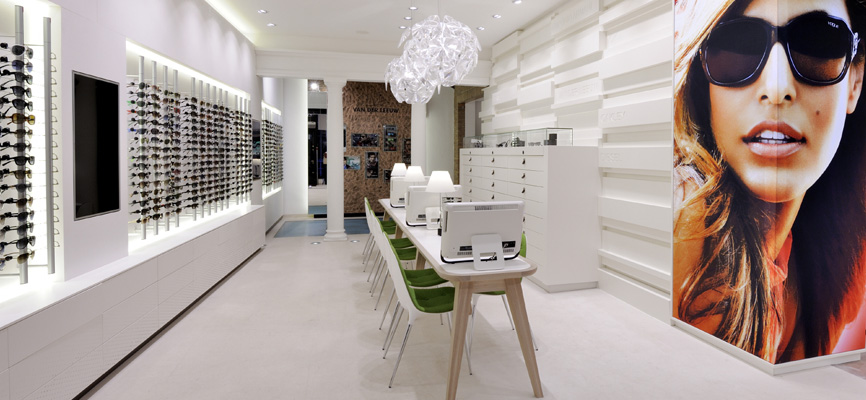 Van der Leeuw Optik | Delft (NL): Entwurf und Ladeneinrichtung Optik mit Erfolg: - 