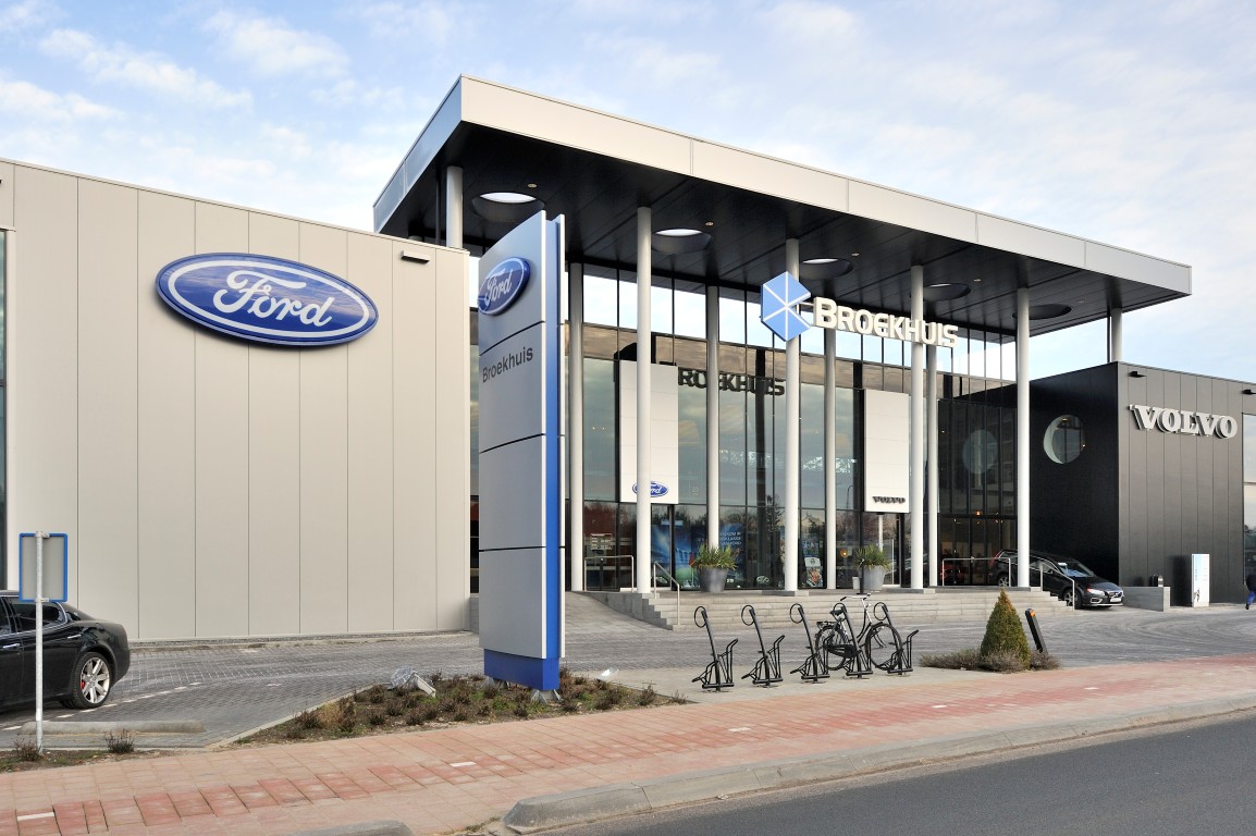 Einrichtung Schauraum – Ford NL