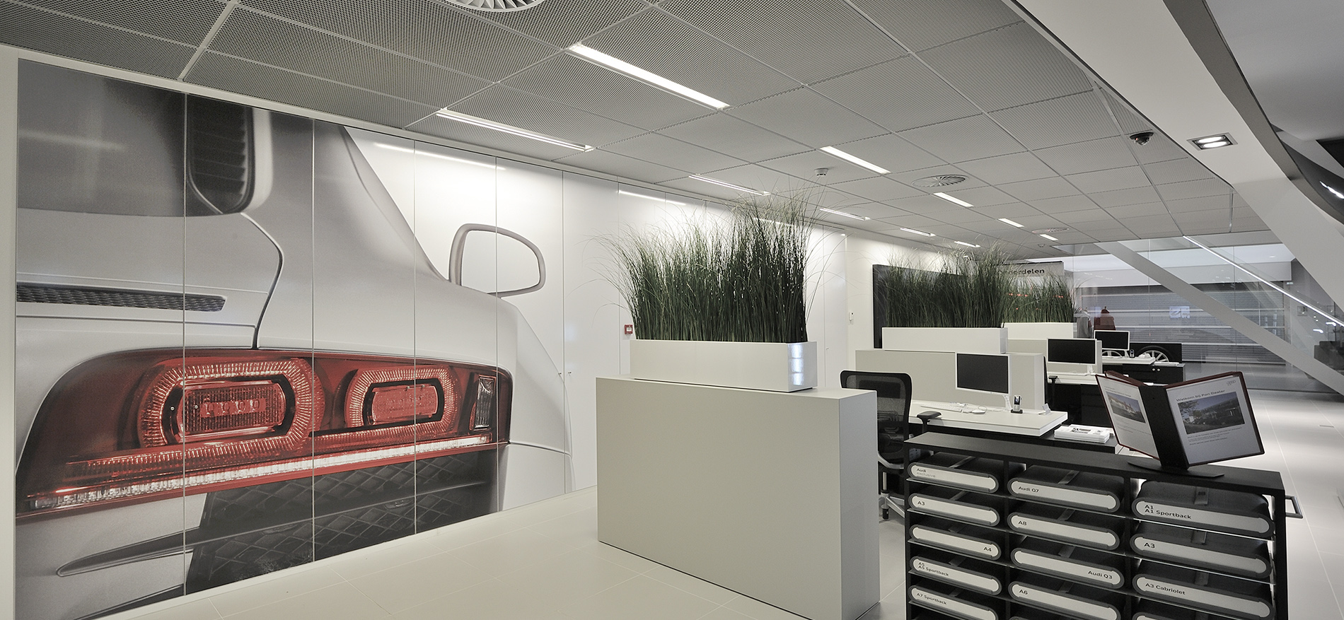 Audi Schauraum: Einrichtung - 