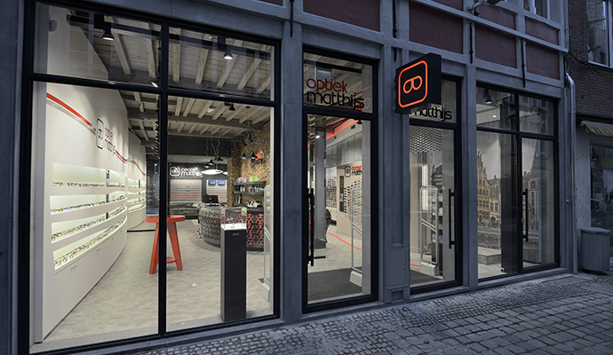 Matthijs Optik | Gent (BE): Einzigartige Einrichtung und Ladenbau Optik – - 