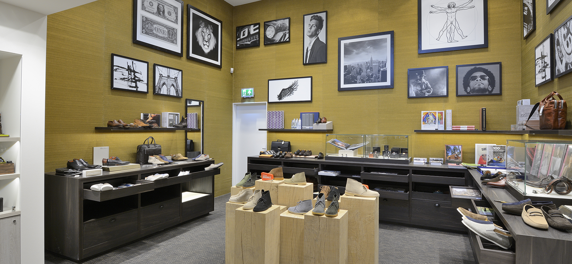 Shuz in Wassenaar: Entwurf und Einrichtung Schuhgeschäft