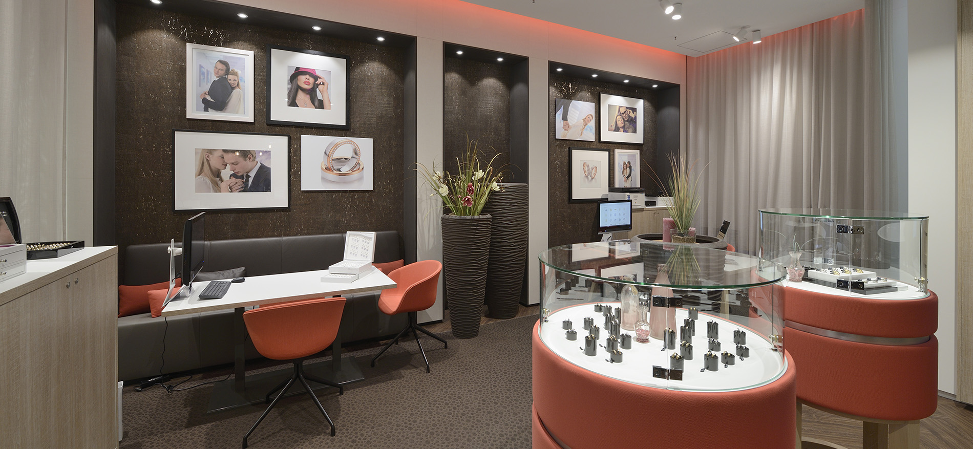 Breuning Trauringlounge – Stuttgart (DE): Design + Einrichtung - Schmuck