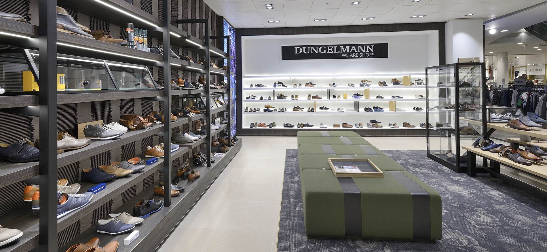 Shop-in-Shop Dungelmann Schoenen - Schuhe