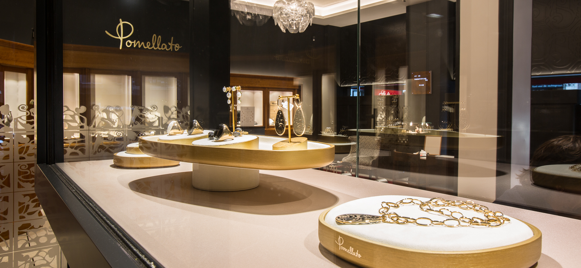 Eingreifende Renovierung Juwelier Steltman | Den Haag
