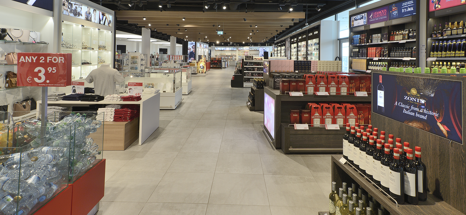 Shop&Fly | Bremen (DE) – Ladeneinrichtung Flughafen - Retail design