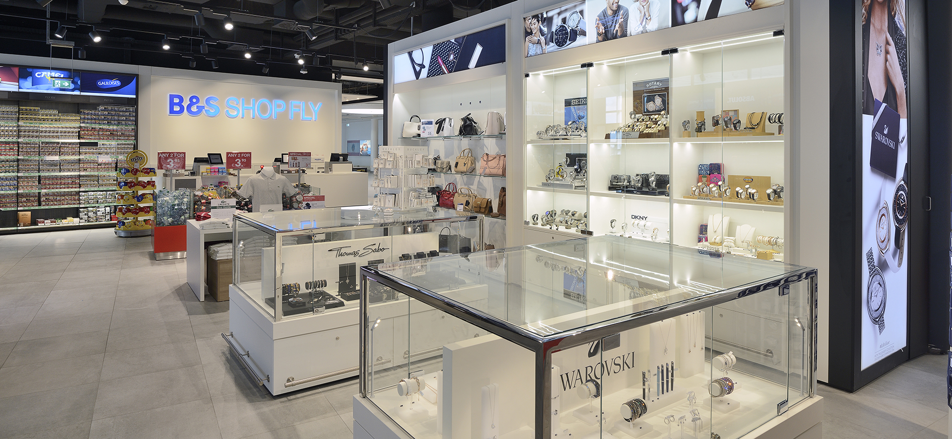 Shop&Fly | Bremen (DE) – Ladeneinrichtung Flughafen - Retail design