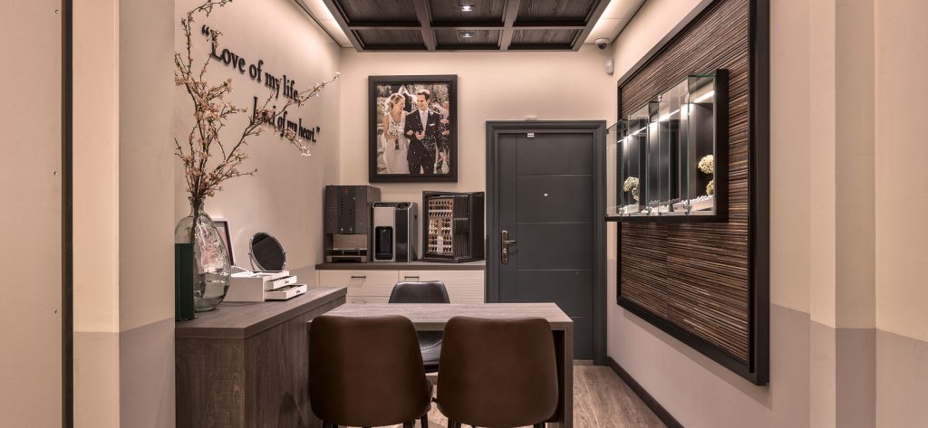 Interieurbouw; Interieurbouwer juwelier; verbouwing juwelier, verbouwing juwelier, winkelbouw juwelier; winkelverbouwing juwelier; Interieurinrichting bijouterie; Interieurinrichting juwelier; Ontwerp en inrichting door WSB; juwelierwinkel ontwerp; Ontwerp en inrichting door WSB Ladenbau; Ontwerp en inrichting door WSB retail; WSB; WSB Ladenbau; België; interieur ontwerpen juwelier; interieur bijouterie; interieur juwelier; interieurbouw bijouterie; interieurbouw juwelier; interieurbouw retail; interieurbouw.; interieurbouwer; interieurbouwer juwelier.; juwelierzaak inrichten; juwelierwinkel inrichten; interieurbouwer retail; interieurbouwers bijouterie; interieurbouwers juwelier; interieurontwerp bijouterie; interieurontwerp juwelier; interieurontwerpen bijouterie; bijouterie; retail design; shopconcepts; winkel inrichting bijouterie; winkel inrichting juwelier; winkel interieur bijouterie; winkel interieur juwelier; winkelbouw bijouterie;