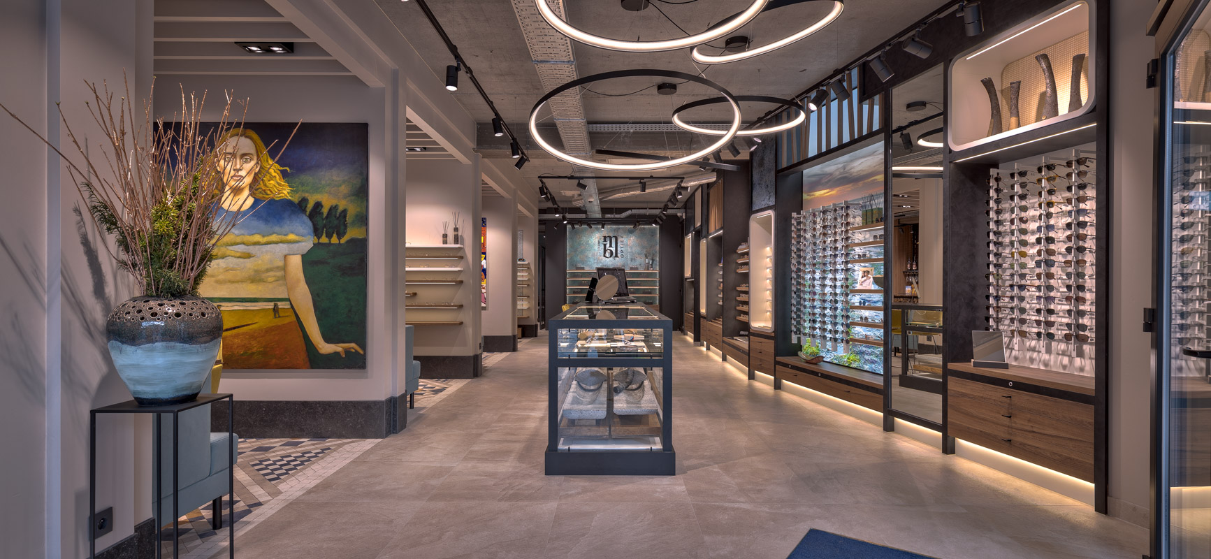 B&M Optiek | Oostende: Eyecare, Eyefashion, Customer Journey - Optik