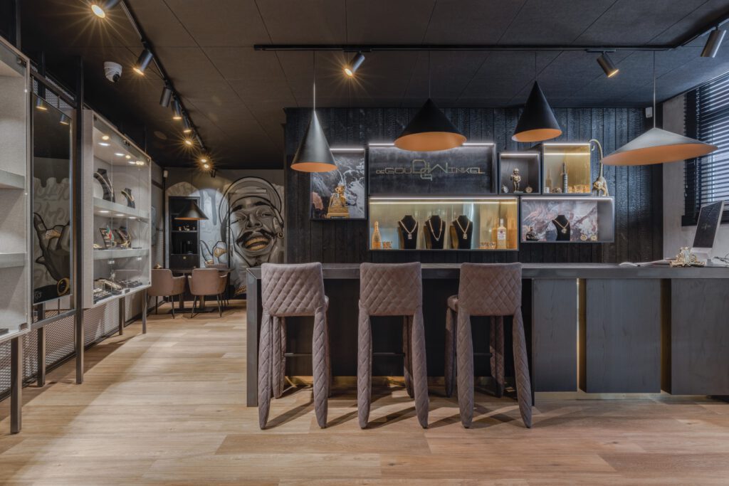 Winkelinrichting Juwelier De Goudwinkel // Einrichtung Juwelier