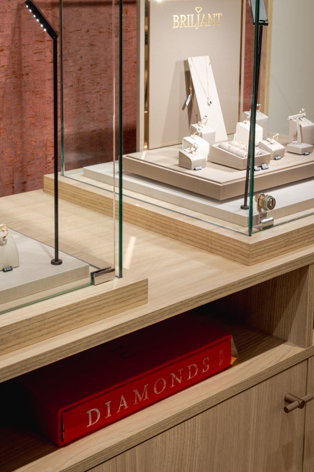 Mignon Jewelry & Style Trend | Oisterwijk (NL) - Retail design